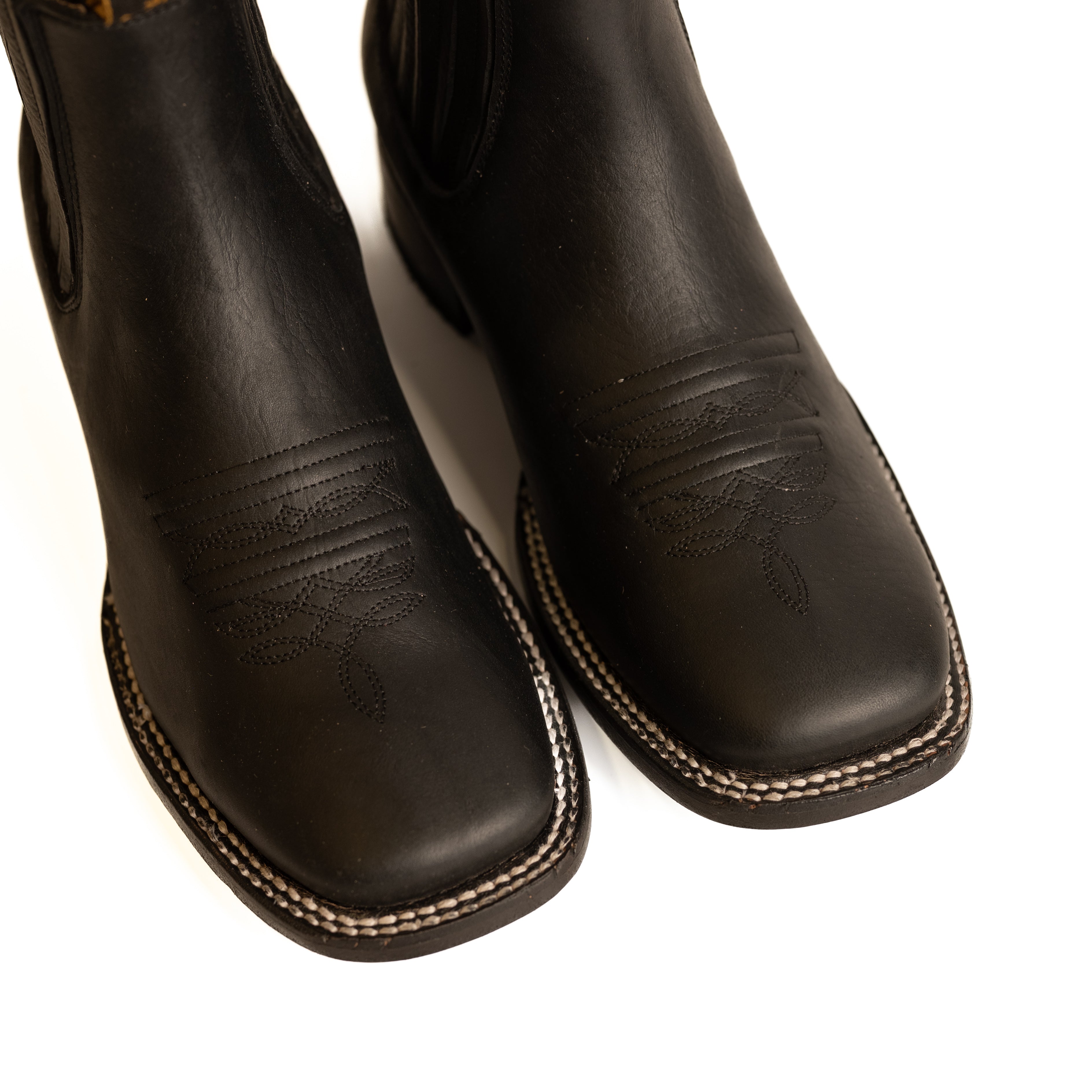 3000 BULLFIGHT NEGRO