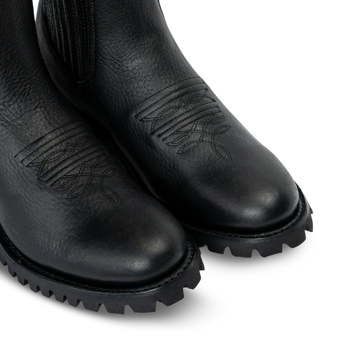 740 BULLFIGHT NEGRO